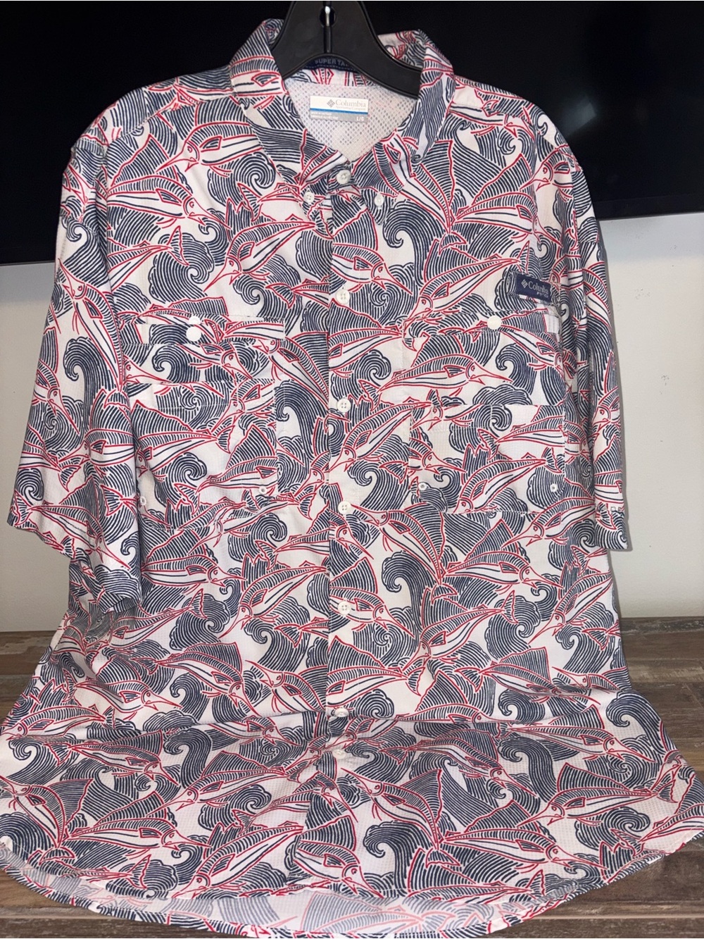 Columbia Short-Sleeve Button-Down Shirt - Navy & Red Fish Wave Print